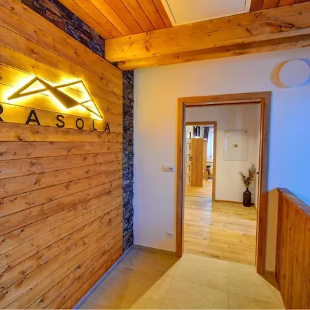 Rasola Apartment *